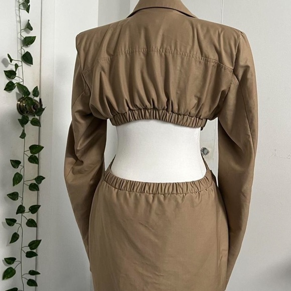 House of CB Mistress Rocks Obsess Camel Twill Open Back Jacket Dress XS - Picture 6 of 9